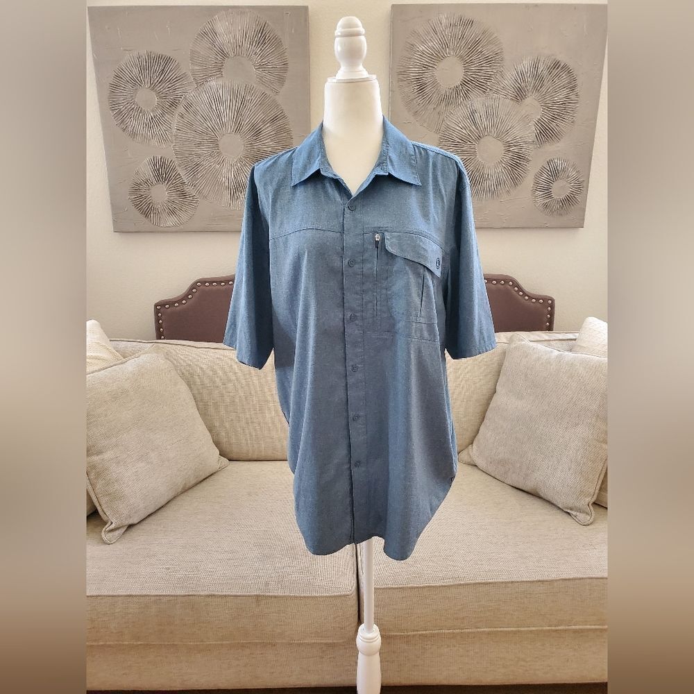 Wrangler ATG Zip Pocket Button Down Shirt Sz Lg